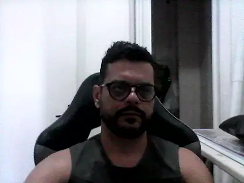 HornyBeachBoyBR online show from August 2026 01:43:01 PM