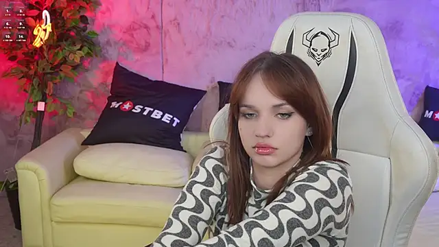 Snapshot of Brendi054 chatting on December 2024 07:43:01 PM Brendi054 online show from December 2024 07:43:01 PM