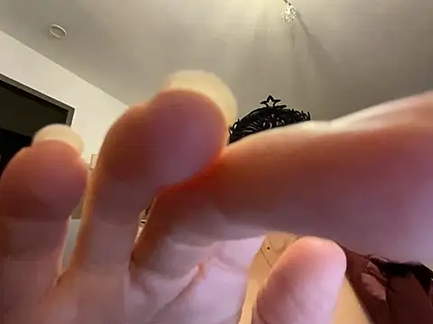 Snapshot of Marilou1983 chatting on January 2025 10:08:02 PM Marilou1983 online show from January 2025 10:08:02 PM