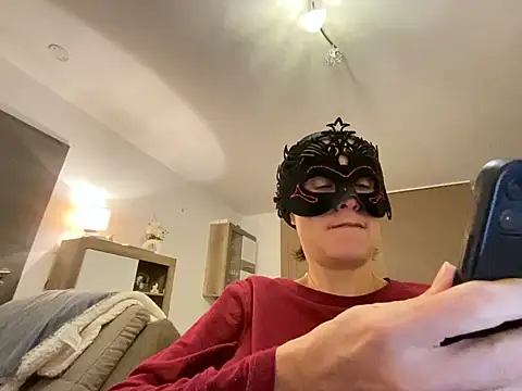 Snapshot of Marilou1983 chatting on February 2025 09:01:01 PM Marilou1983 online show from February 2025 09:01:01 PM