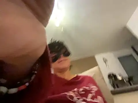 Snapshot of Marilou1983 chatting on September 2025 09:04:01 PM Marilou1983 online show from September 2025 09:04:01 PM