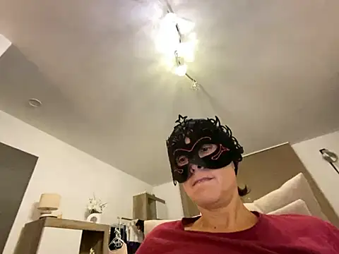 Snapshot of Marilou1983 chatting on September 2025 08:25:02 PM Marilou1983 online show from September 2025 08:25:02 PM