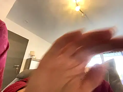 Snapshot of Marilou1983 chatting on October 2025 02:51:02 PM Marilou1983 online show from October 2025 02:51:02 PM