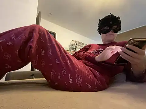 Snapshot of Marilou1983 chatting on November 2025 08:17:01 AM Marilou1983 online show from November 2025 08:17:01 AM