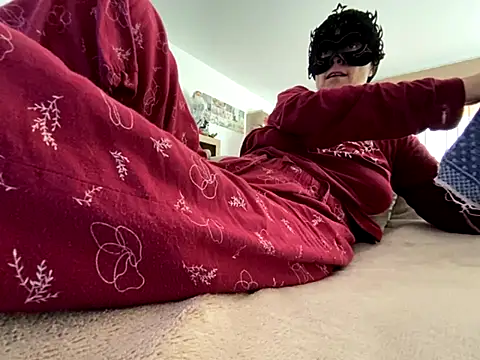 Snapshot of Marilou1983 chatting on December 2025 08:08:02 AM Marilou1983 online show from December 2025 08:08:02 AM