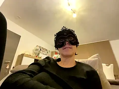 Snapshot of Marilou1983 chatting on January 2026 09:28:01 PM Marilou1983 online show from January 2026 09:28:01 PM