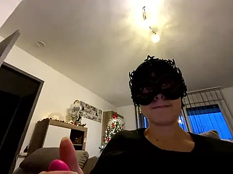 Snapshot of Marilou1983 chatting on January 2026 04:12:01 PM Marilou1983 online show from January 2026 04:12:01 PM