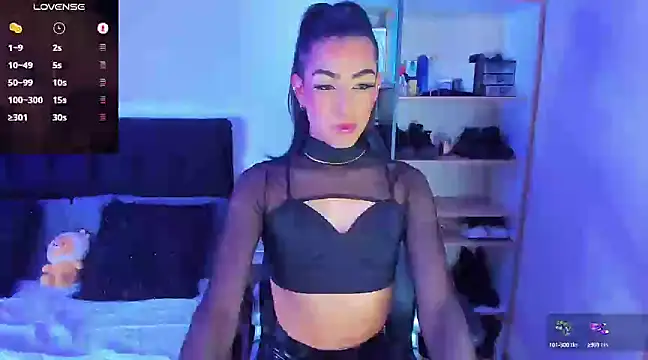 litz81 online show from December 2024 06:06:01 PM