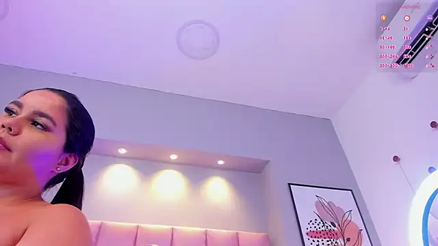 Snapshot of KeilyRoss chatting on March 2025 02:26:01 AM KeilyRoss online show from March 2025 02:26:01 AM