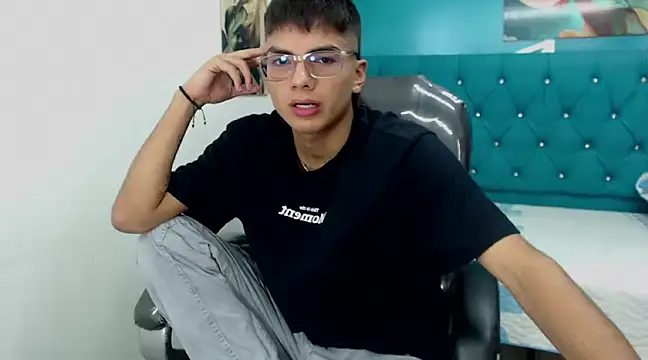 Noha scott online show from December 2024 05:55:02 PM