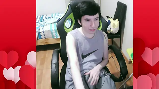 Snapshot of Twink_martinboy chatting on March 2025 12:15:02 AM Twink martinboy online show from March 2025 12:15:02 AM