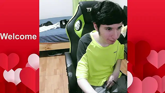 Snapshot of Twink_martinboy chatting on January 2026 02:37:02 AM Twink martinboy online show from January 2026 02:37:02 AM