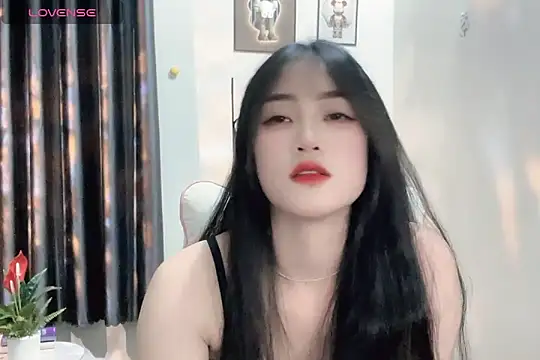 Snapshot of _Aimy_ chatting on January 2025 03:43:02 AM Aimy online show from January 2025 03:43:02 AM