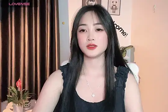 Snapshot of _Aimy_ chatting on January 2025 07:28:01 PM Aimy online show from January 2025 07:28:01 PM