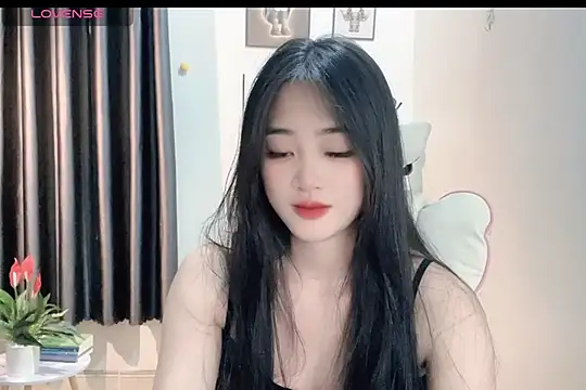 Snapshot of _Aimy_ chatting on February 2025 06:45:02 PM Aimy online show from February 2025 06:45:02 PM