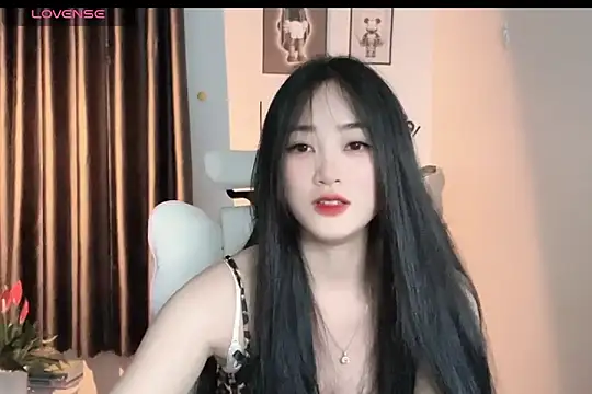 Snapshot of _Aimy_ chatting on February 2025 06:55:01 PM Aimy online show from February 2025 06:55:01 PM