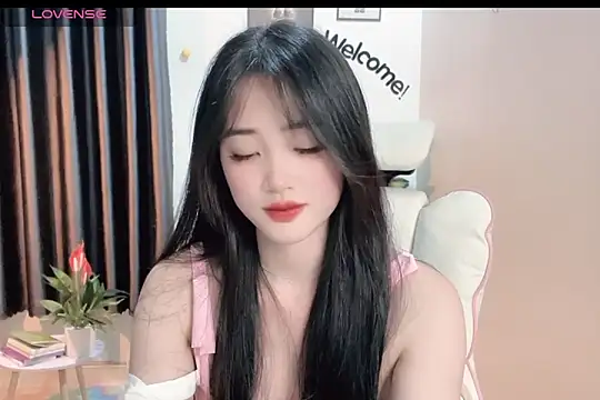 Snapshot of _Aimy_ chatting on February 2025 04:00:02 PM Aimy online show from February 2025 04:00:02 PM