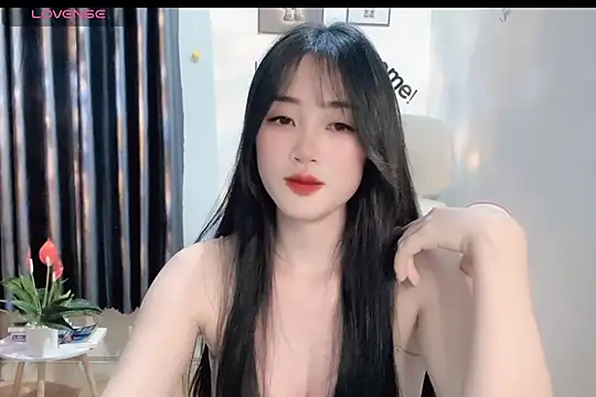 Snapshot of _Aimy_ chatting on February 2025 07:25:02 PM Aimy online show from February 2025 07:25:02 PM