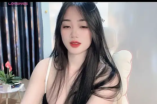 Snapshot of _Aimy_ chatting on February 2025 04:13:02 PM Aimy online show from February 2025 04:13:02 PM