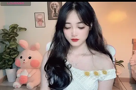 Snapshot of _Aimy_ chatting on October 2025 04:31:02 AM Aimy online show from October 2025 04:31:02 AM