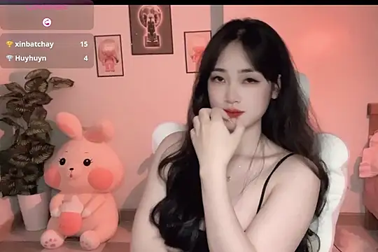 Snapshot of _Aimy_ chatting on October 2025 04:05:01 PM Aimy online show from October 2025 04:05:01 PM