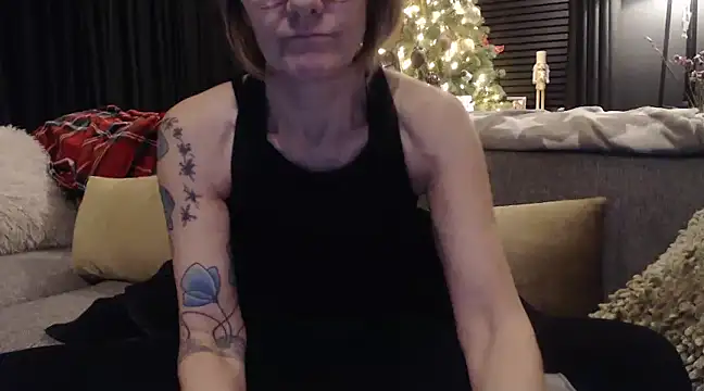 Snapshot of godinflower chatting on December 2024 04:49:02 PM godinflower online show from December 2024 04:49:02 PM