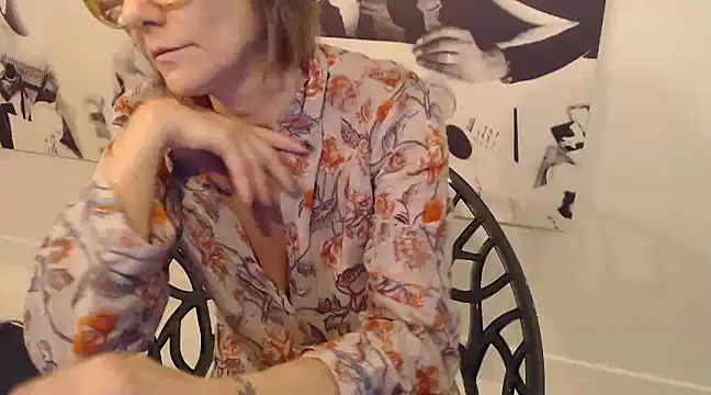 Snapshot of godinflower chatting on December 2024 04:19:02 PM godinflower online show from December 2024 04:19:02 PM