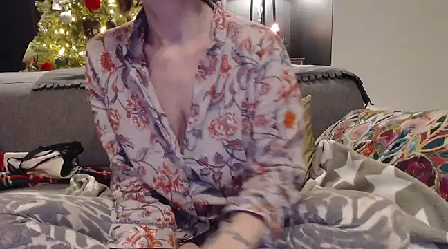 Snapshot of godinflower chatting on December 2024 08:48:01 PM godinflower online show from December 2024 08:48:01 PM