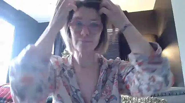 Snapshot of godinflower chatting on December 2024 01:58:01 PM godinflower online show from December 2024 01:58:01 PM