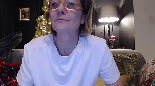 Snapshot of godinflower chatting on January 2025 08:24:01 PM godinflower online show from January 2025 08:24:01 PM