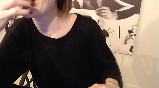 Snapshot of godinflower chatting on January 2025 04:48:02 PM godinflower online show from January 2025 04:48:02 PM