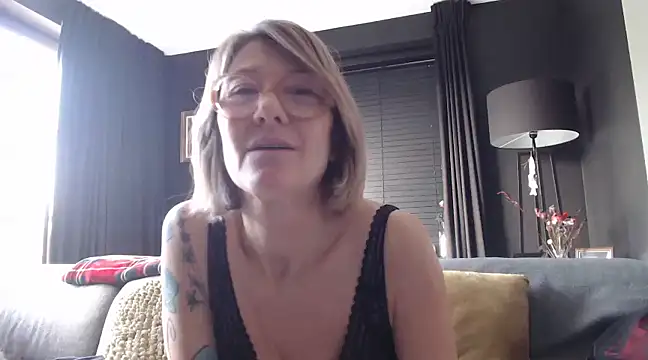 Snapshot of godinflower chatting on January 2025 01:38:02 PM godinflower online show from January 2025 01:38:02 PM