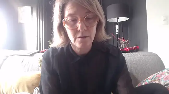 Snapshot of godinflower chatting on January 2025 02:03:02 PM godinflower online show from January 2025 02:03:02 PM