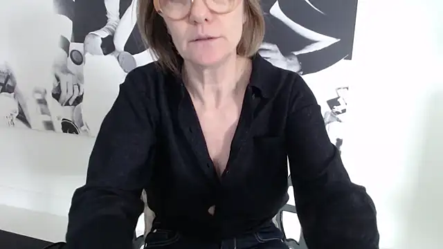 Snapshot of godinflower chatting on March 2025 12:47:01 PM godinflower online show from March 2025 12:47:01 PM