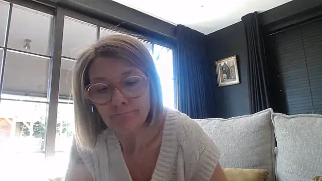 Snapshot of godinflower chatting on March 2025 02:02:01 PM godinflower online show from March 2025 02:02:01 PM