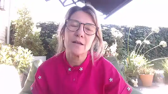 Snapshot of godinflower chatting on September 2025 12:37:01 PM godinflower online show from September 2025 12:37:01 PM