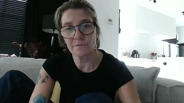 Snapshot of godinflower chatting on September 2025 01:22:02 PM godinflower online show from September 2025 01:22:02 PM