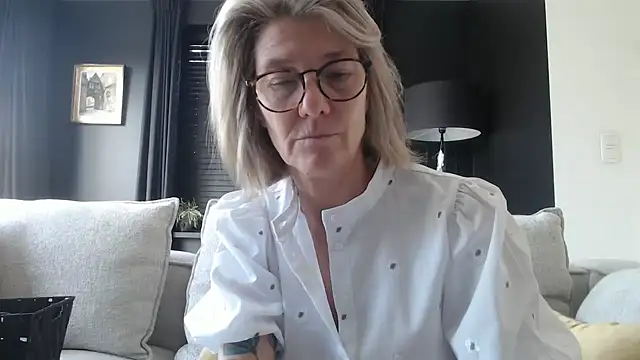 Snapshot of godinflower chatting on September 2025 12:29:01 PM godinflower online show from September 2025 12:29:01 PM