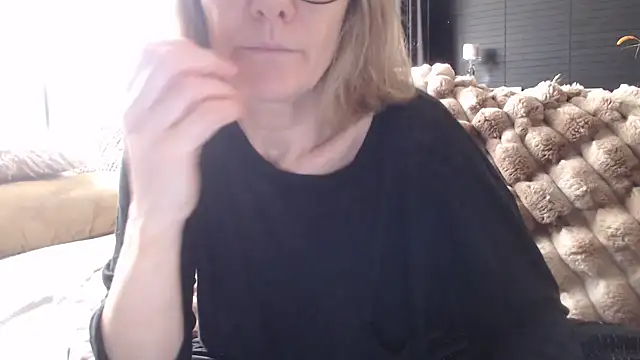 Snapshot of godinflower chatting on November 2025 01:43:02 PM godinflower online show from November 2025 01:43:02 PM