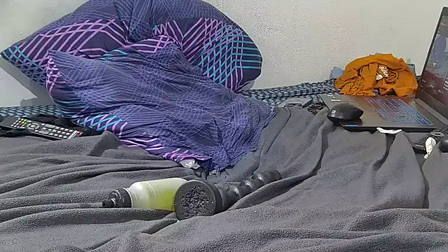 Snapshot of adepravertotal chatting on January 2025 07:45:02 AM adepravertotal online show from January 2025 07:45:02 AM