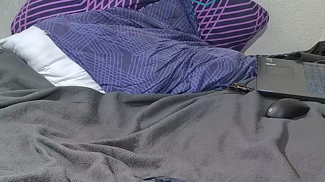 Snapshot of adepravertotal chatting on February 2025 05:03:02 PM adepravertotal online show from February 2025 05:03:02 PM