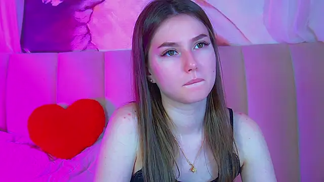 Snapshot of AliceMoreno chatting on November 2025 05:12:01 PM AliceMoreno online show from November 2025 05:12:01 PM