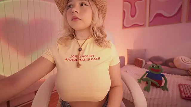 Snapshot of -SofiaCastillo- chatting on January 2025 03:16:02 PM -SofiaCastillo- online show from January 2025 03:16:02 PM