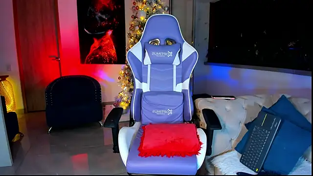 Snapshot of miss_sophie98 chatting on January 2026 01:52:02 AM miss sophie98 online show from January 2026 01:52:02 AM