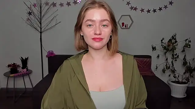 AidaPerry online show from December 2024 06:16:01 PM