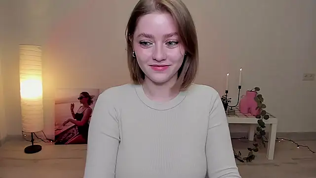 AidaPerry online show from January 2025 01:28:01 PM