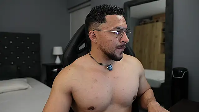 Martin Logan online show from April 2026 01:11:01 AM