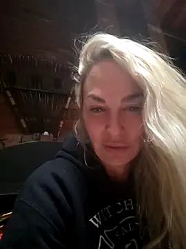AshleyDiamonds1 online show from May 2026 02:40:02 AM