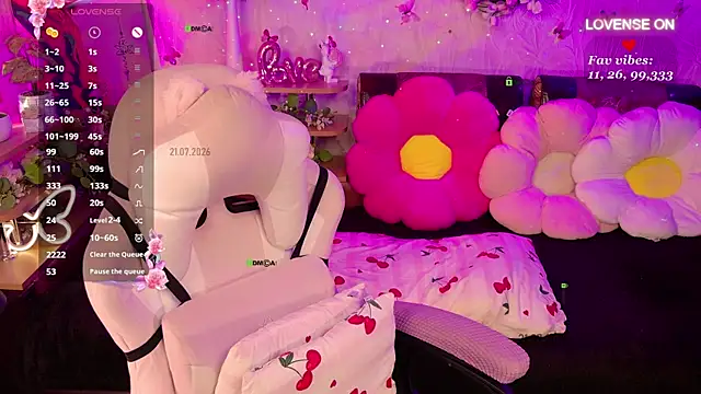 Snapshot of Miss_SweetPeach chatting on July 2026 05:59:02 PM Miss SweetPeach online show from July 2026 05:59:02 PM