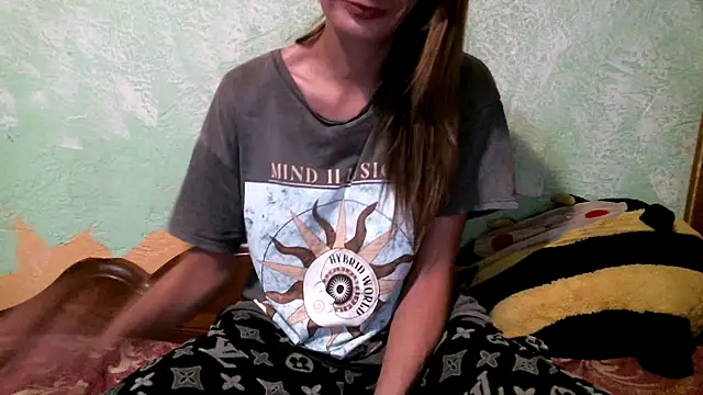 Snapshot of DennisXCaroll chatting on November 2025 06:40:02 PM DennisXCaroll online show from November 2025 06:40:02 PM